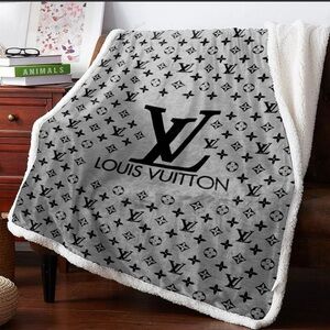 Louis Vuitton Gray & Black Monogram Sherpa XL Throw Blanket